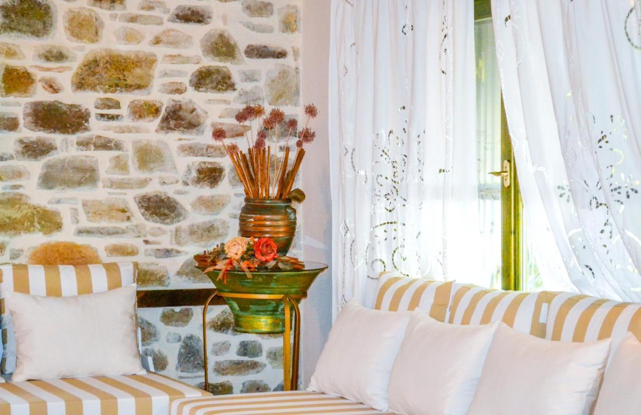 Nikos Stone House 80m From The With Wifi Holiday home *